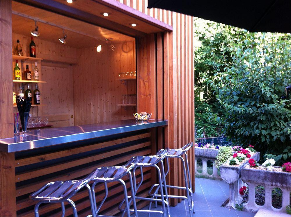 Hotel Novel Restaurant La Mamma Annecy Buitenkant foto